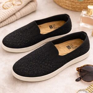 White Mountain Rhinestone Detail Women’s Black Slip-On Size 10